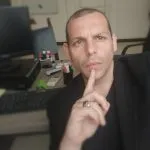 Oltre 250 copie vendute per