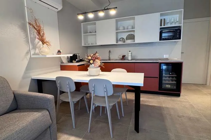 Ospitalità di design a Verona: Dimora Nòva apre con Suite Burro e Suite Salvia