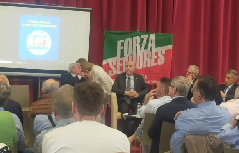 Oltre cento dirigenti al convegno dei Seniores di Forza Italia del Centro Italia